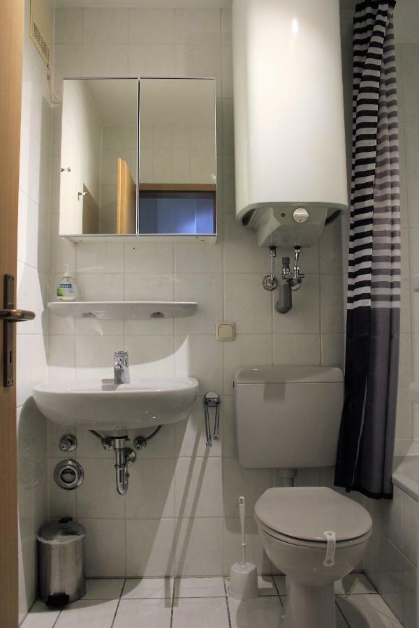 Modernes Apartment Im Herzen Von Вюрцбург Екстер'єр фото