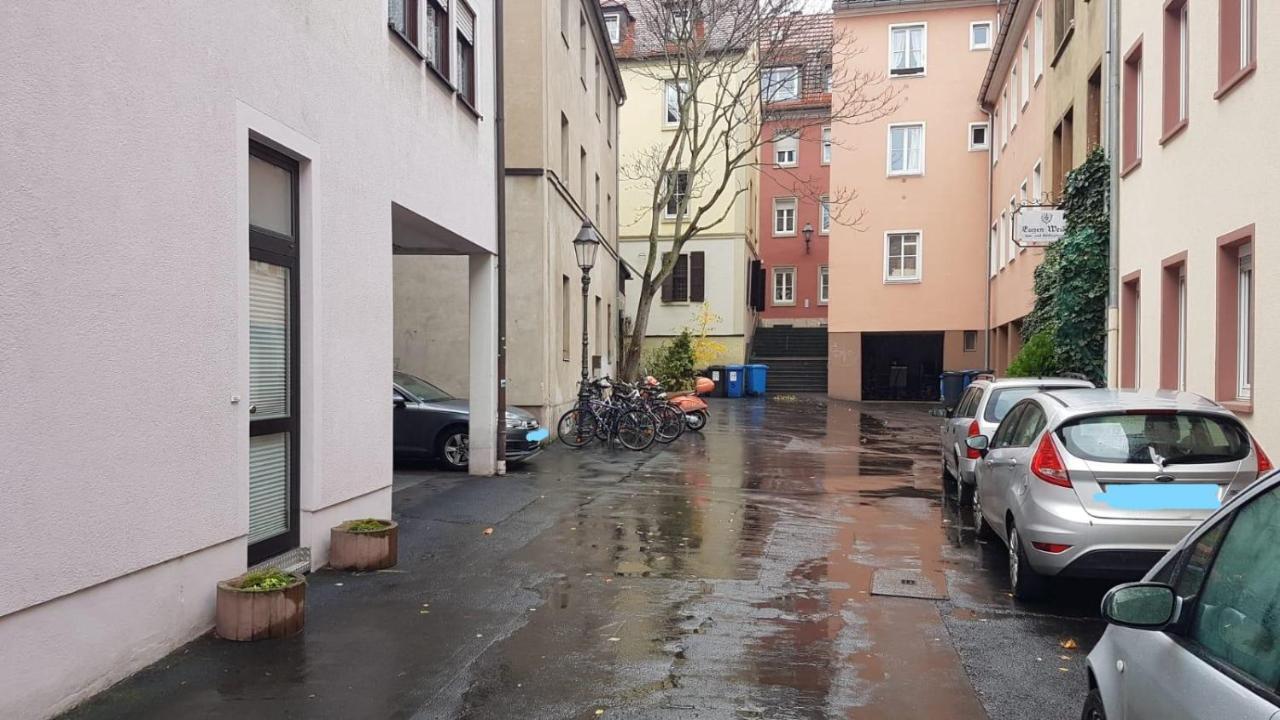 Modernes Apartment Im Herzen Von Вюрцбург Екстер'єр фото